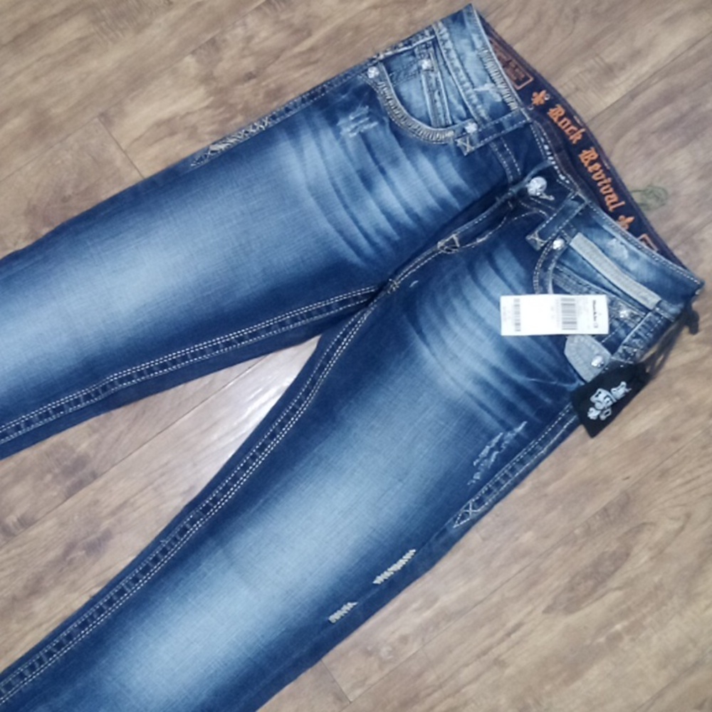 Rock Revival Jeans Women's Gwen Straight 28 Embellished NWT DEFECT